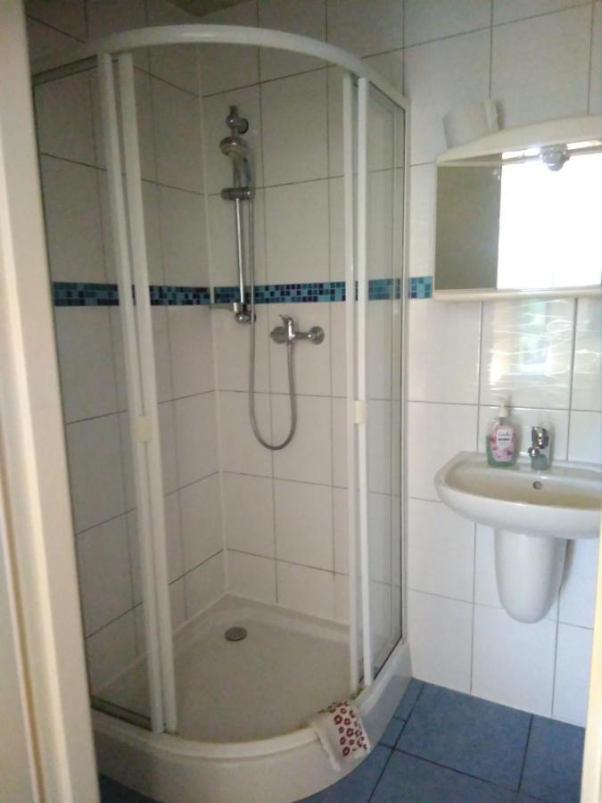 Dom Pod Sosnami Bed & Breakfast Миелно Екстериор снимка