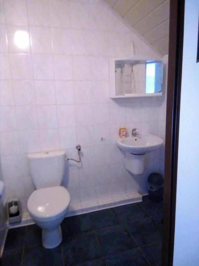 Dom Pod Sosnami Bed & Breakfast Миелно Екстериор снимка