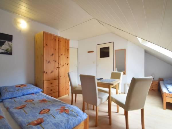 Dom Pod Sosnami Bed & Breakfast Миелно Екстериор снимка